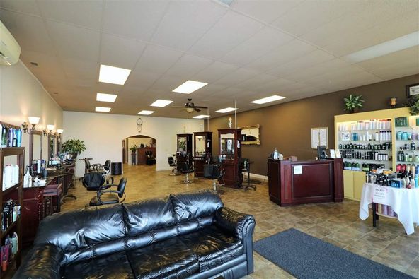 1 Main St, Newport, VT 05855
